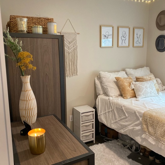 11x14 Inch Framed Minimalist Wall Art Set with Lady's Body Line Art for Room - Picture 7 of 9